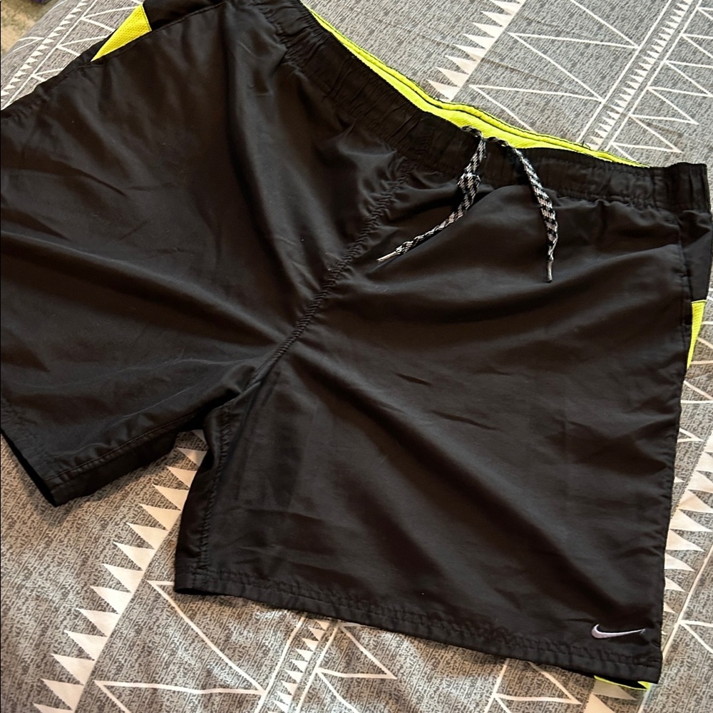 Nike Men's Black and Yellow Swim Board Shorts